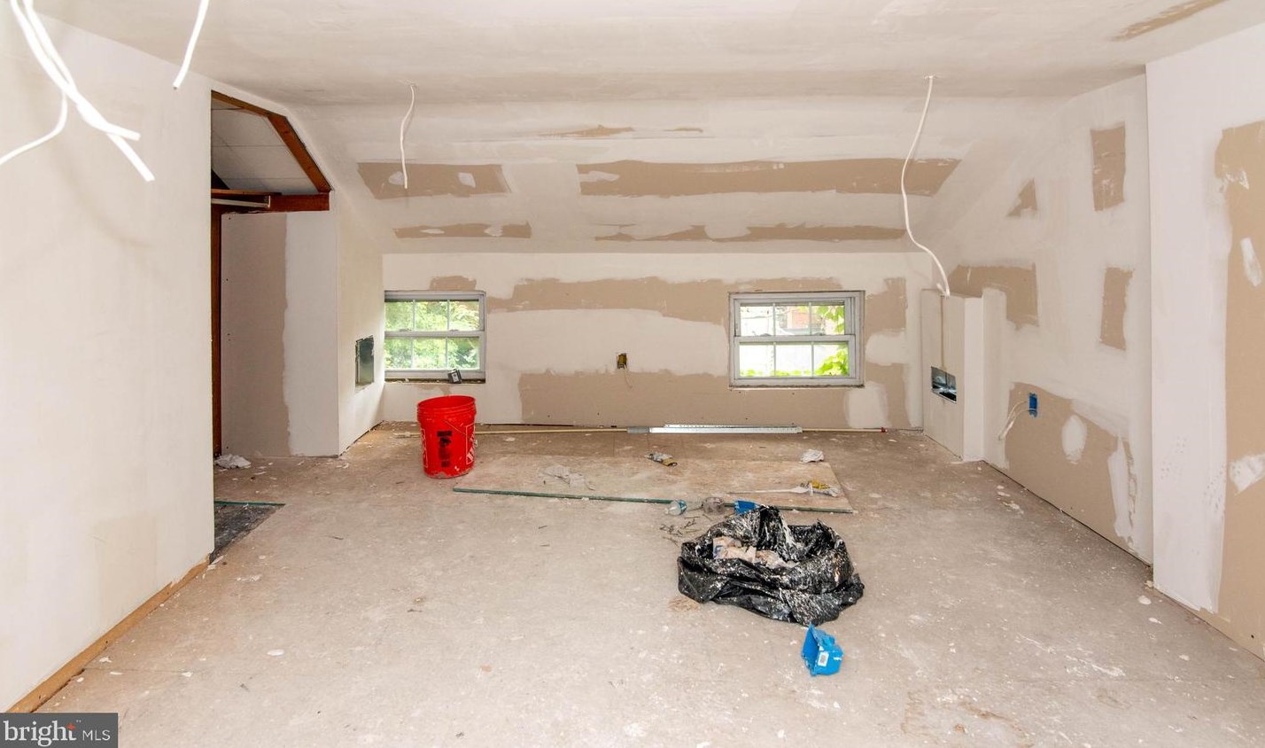 914 Tyson St, Baltimore MD  21201-4811 exterior