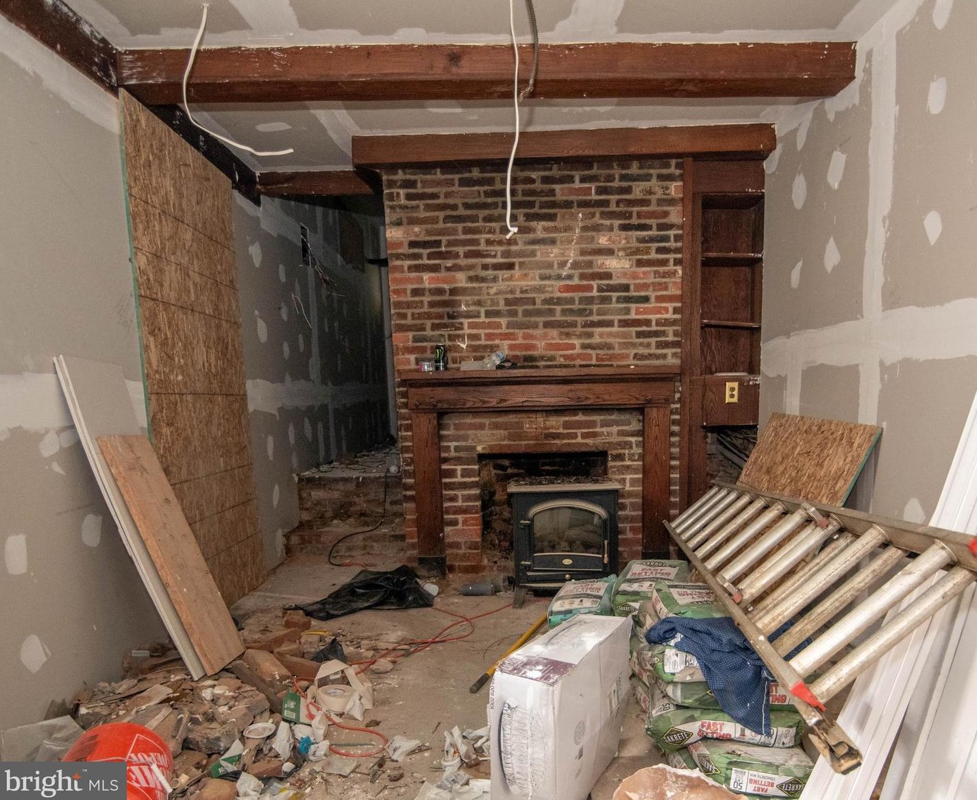 914 Tyson St, Baltimore MD  21201-4811 exterior