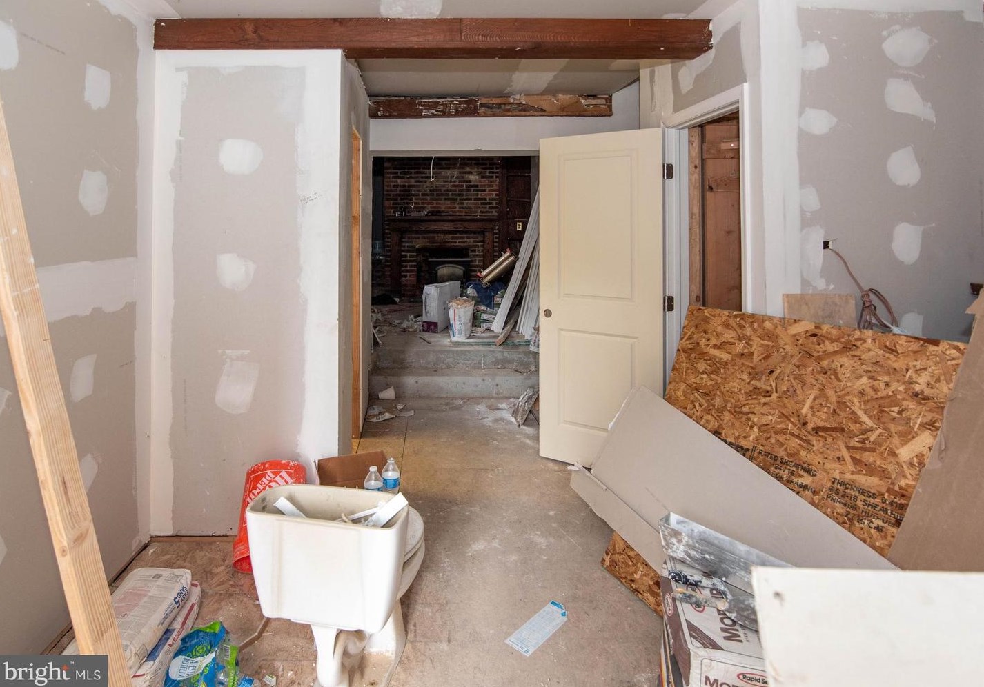 914 Tyson St, Baltimore MD  21201-4811 exterior