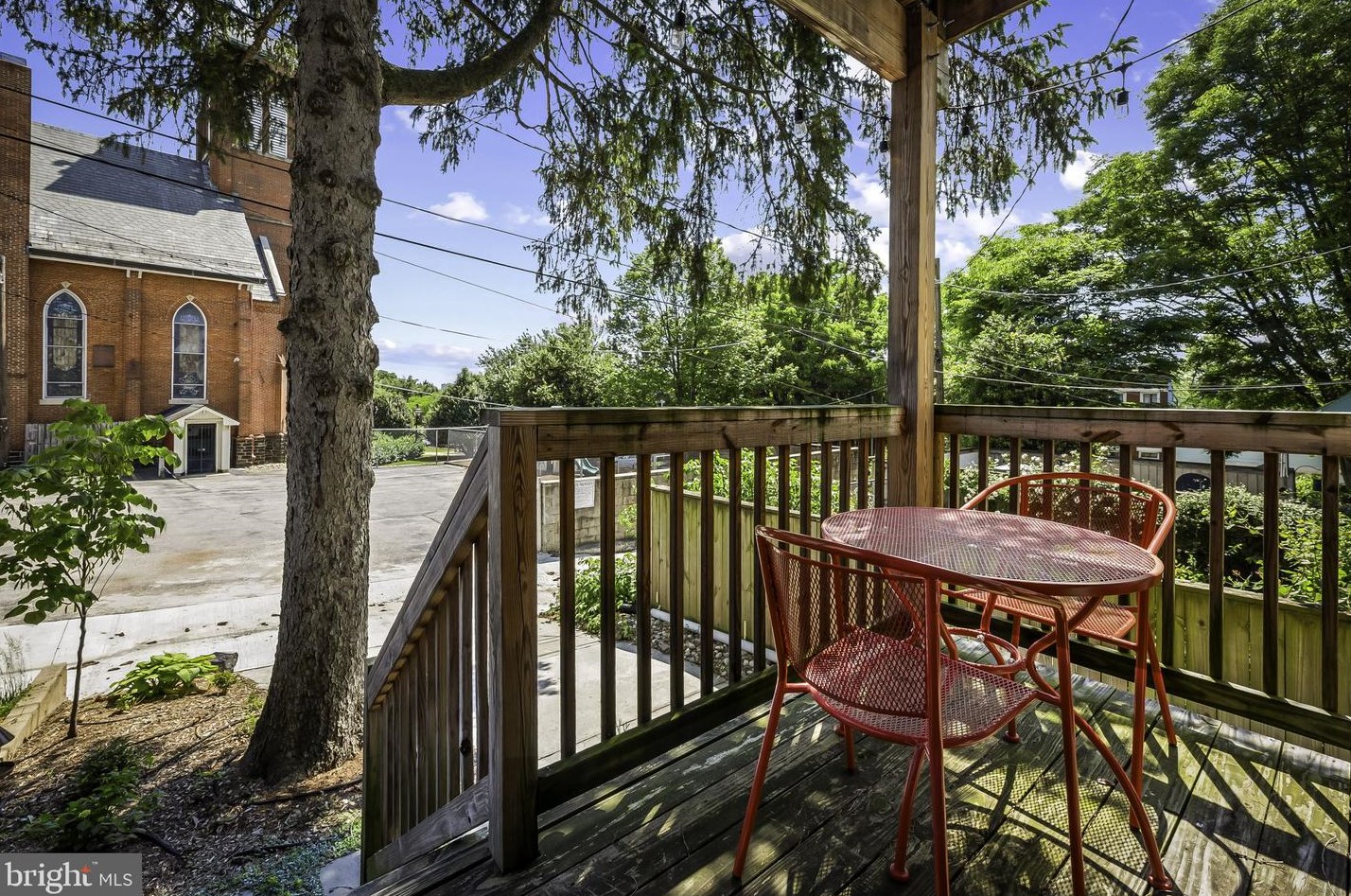 1021 Union Ave, Baltimore MD  21211-1821 exterior