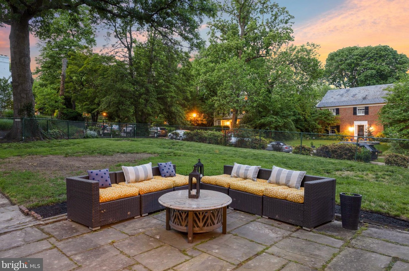 226 39th St, Baltimore MD  21218-1822 exterior