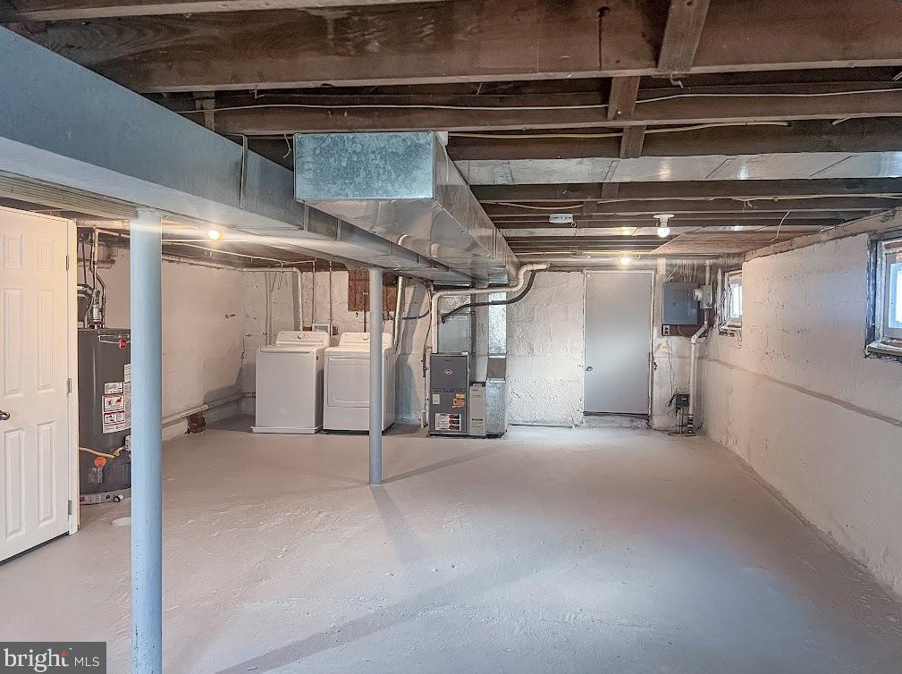 3312 Bayonne Ave, Baltimore MD 21206-2811 exterior