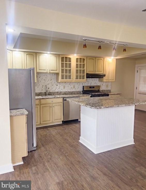 3312 Bayonne Ave, Baltimore MD 21206-2811 exterior