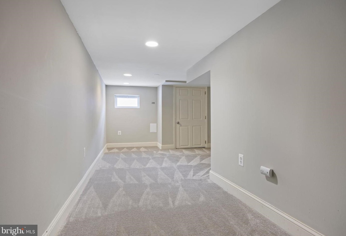 2816 Dillon St, Baltimore MD  21224-4831 exterior