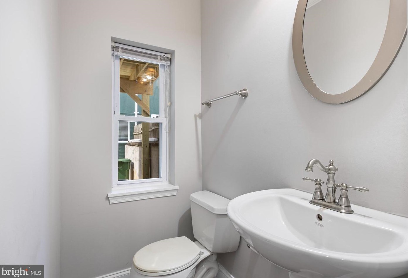 2816 Dillon St, Baltimore MD  21224-4831 exterior