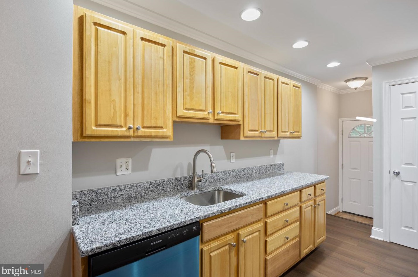 2816 Dillon St, Baltimore MD  21224-4831 exterior