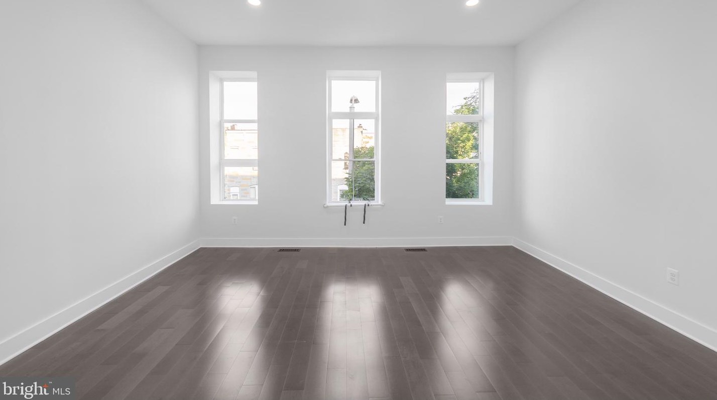 1222 James St, Baltimore MD 21230-1317 exterior