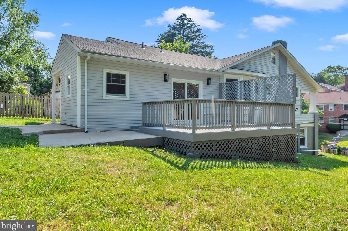 505 Chapel Gate Ln, Baltimore MD  21229-2403 exterior