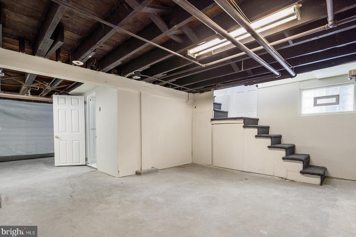 2919 Westfield Ave, Baltimore MD  21214-1051 exterior