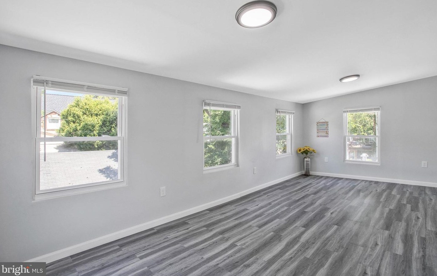 3104 Liberty Heights Ave, Baltimore MD 21215-7931 exterior