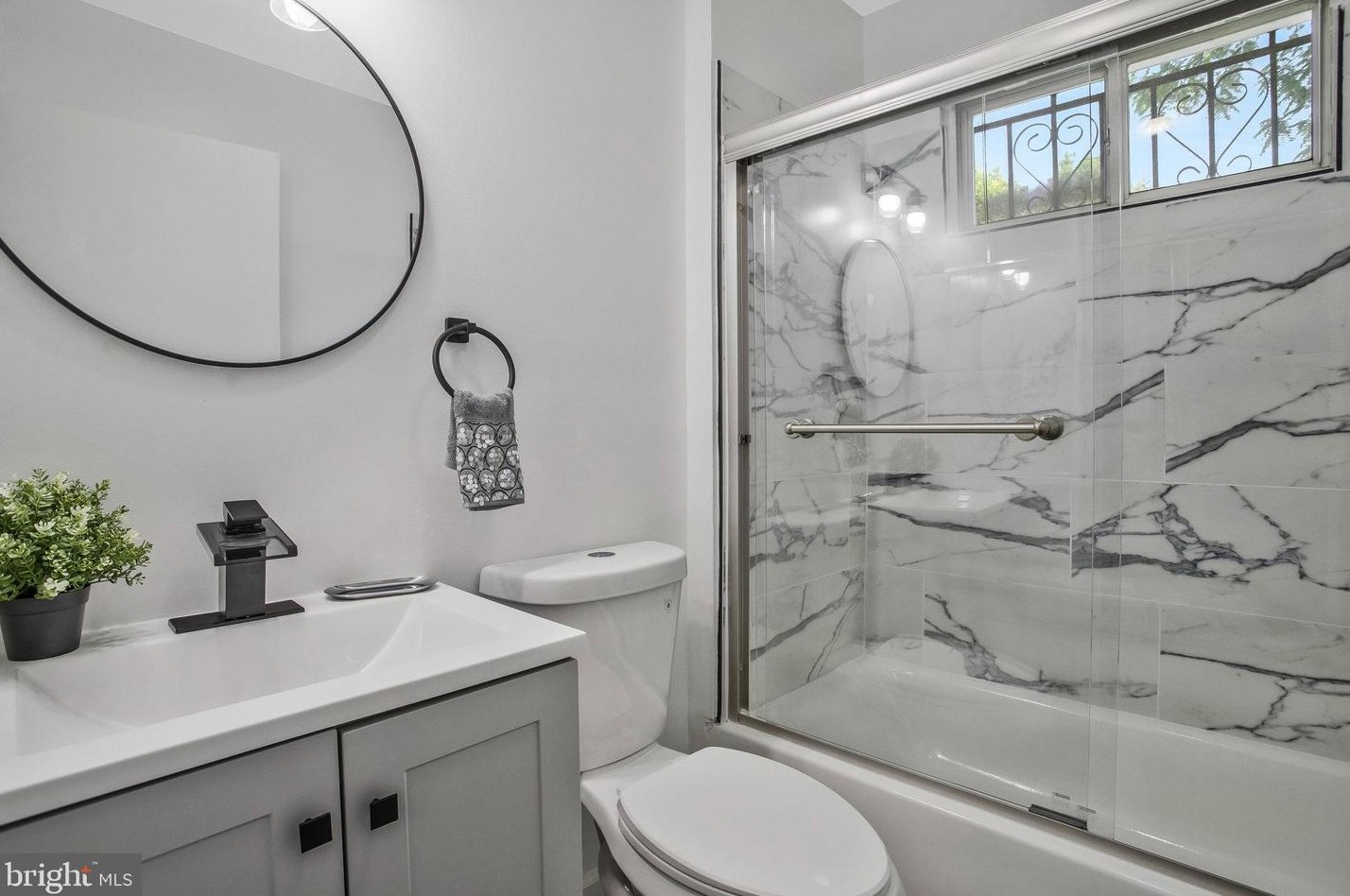 3104 Liberty Heights Ave, Baltimore MD 21215-7931 exterior