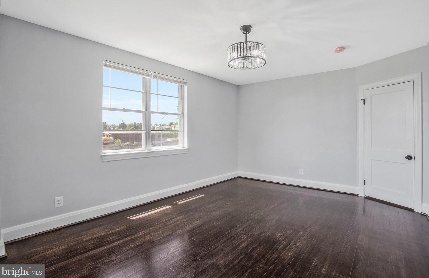 3104 Liberty Heights Ave, Baltimore MD 21215-7931 exterior