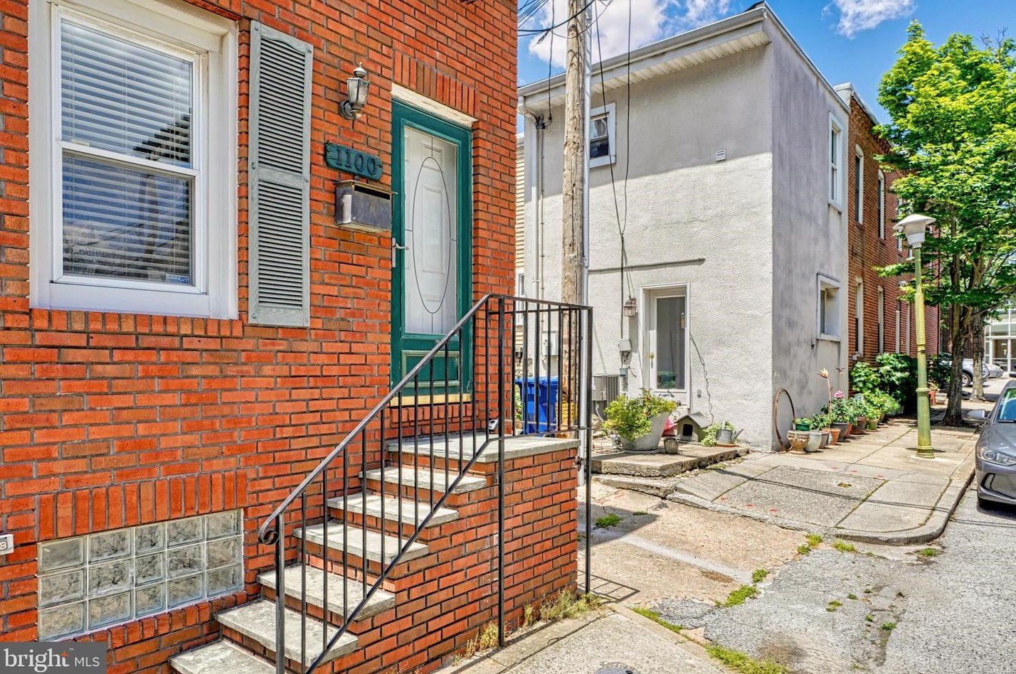 1100 Decker Ave, Baltimore MD  21224-4902 exterior