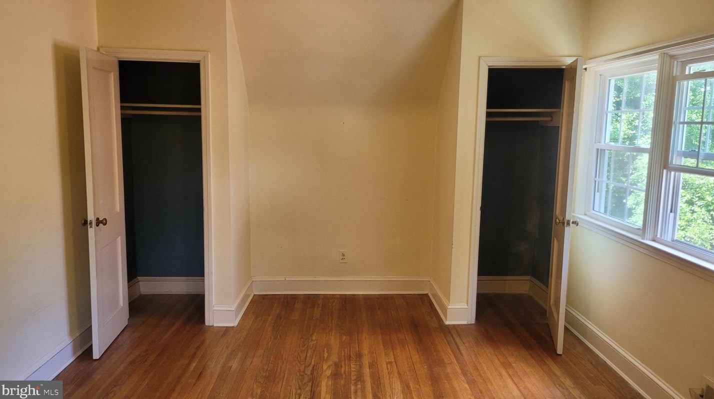 4925 Herring Run Dr, Baltimore MD  21214-1937 exterior