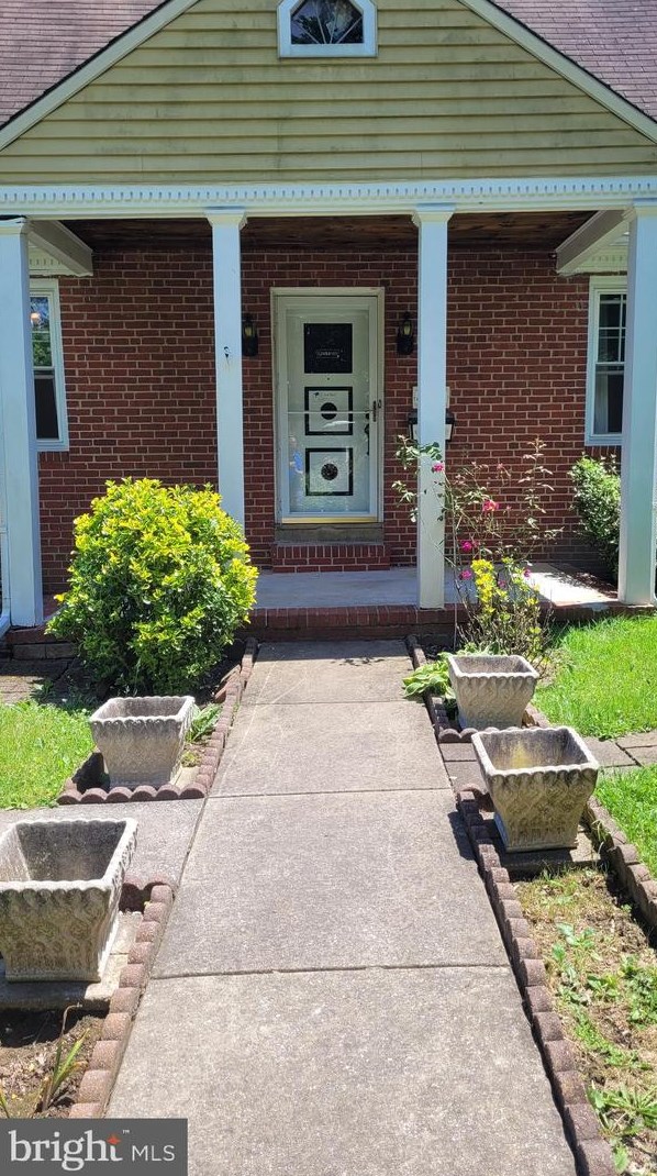 4925 Herring Run Dr, Baltimore MD  21214-1937 exterior