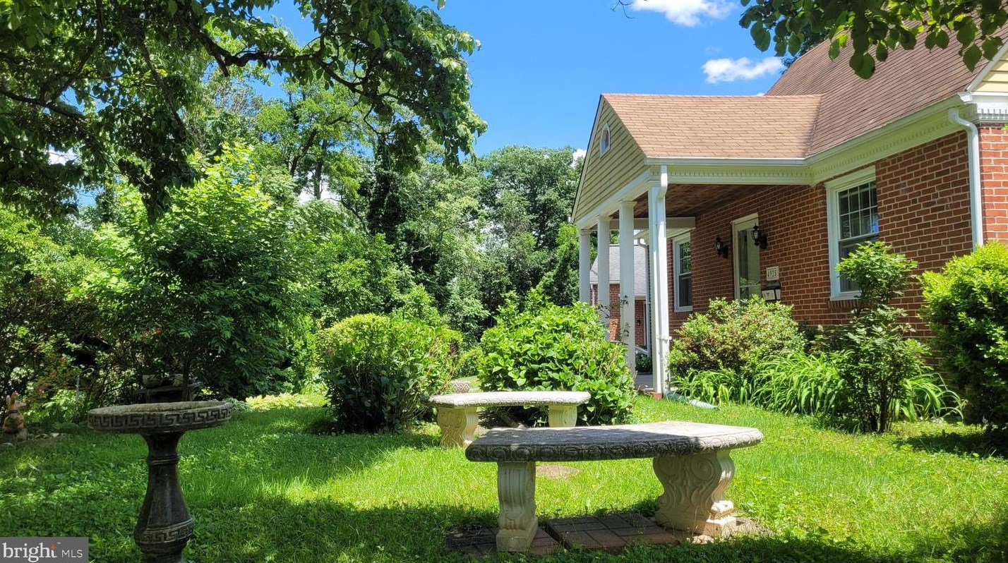 4925 Herring Run Dr, Baltimore MD  21214-1937 exterior