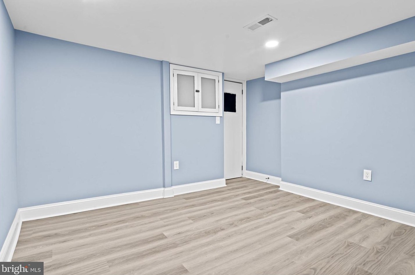 3824 Old Frederick Rd, Baltimore MD 21229-3825 exterior