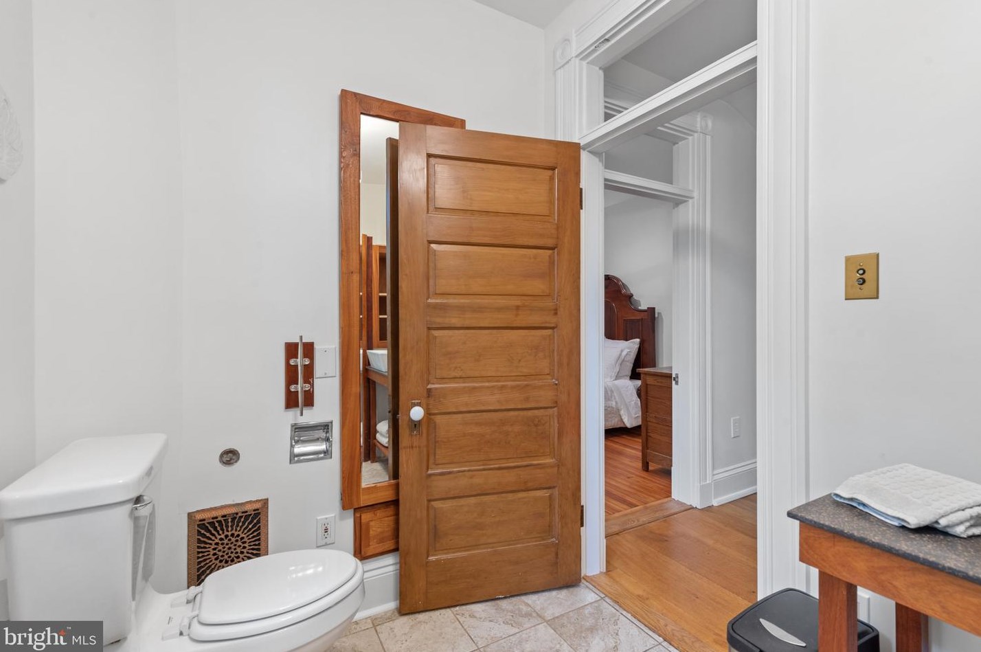 616 Reservoir St, Baltimore MD  21217-4823 exterior