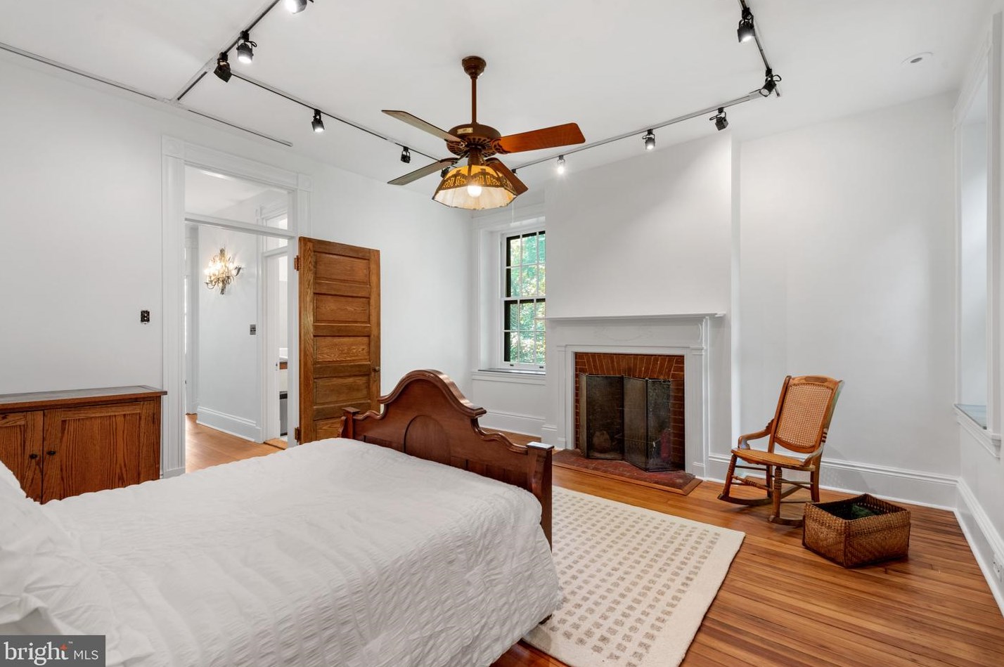 616 Reservoir St, Baltimore MD  21217-4823 exterior