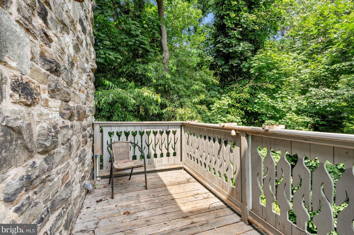 616 Reservoir St, Baltimore MD  21217-4823 exterior