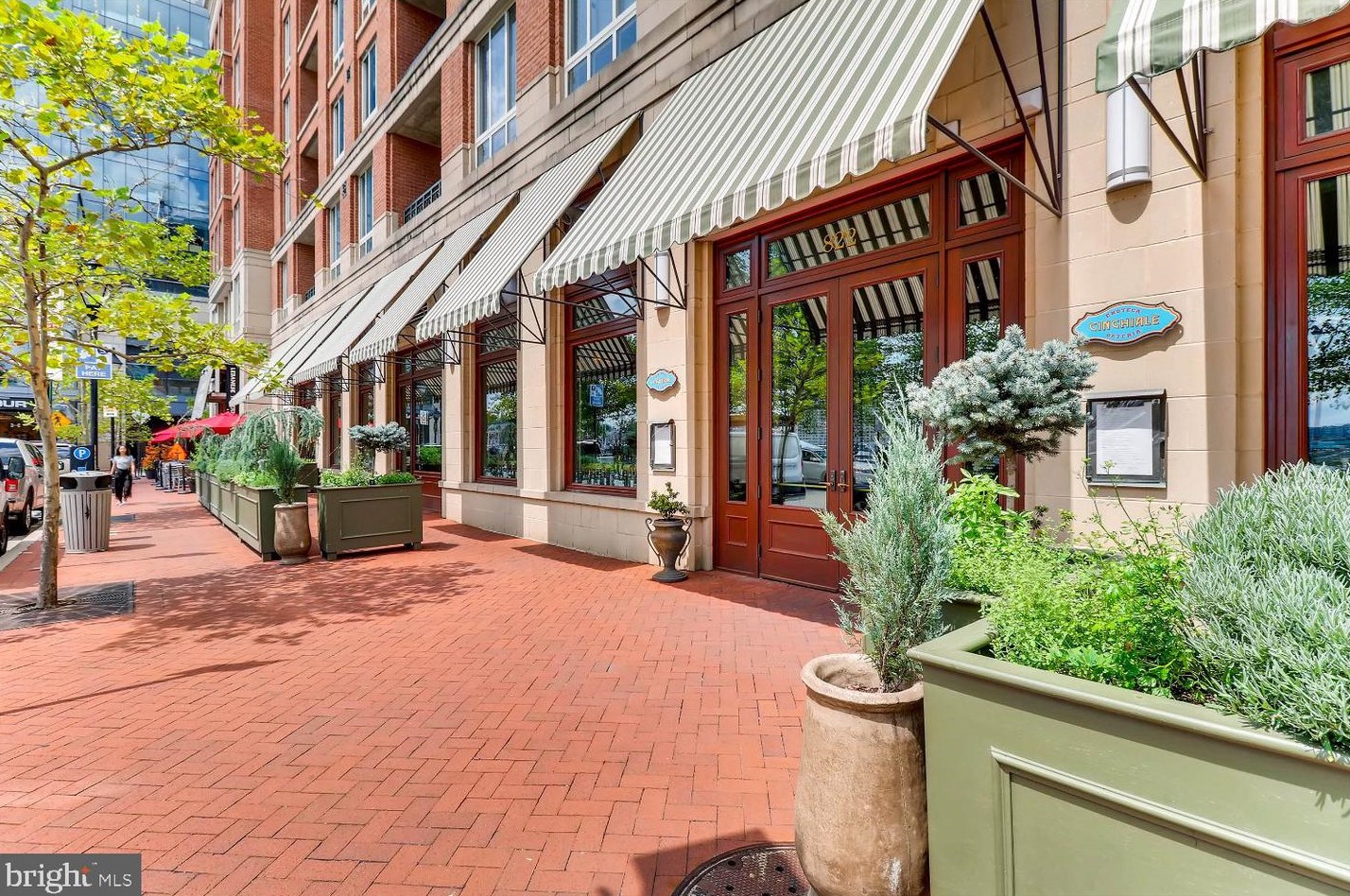 675 President St, Baltimore MD  21202-4507 exterior