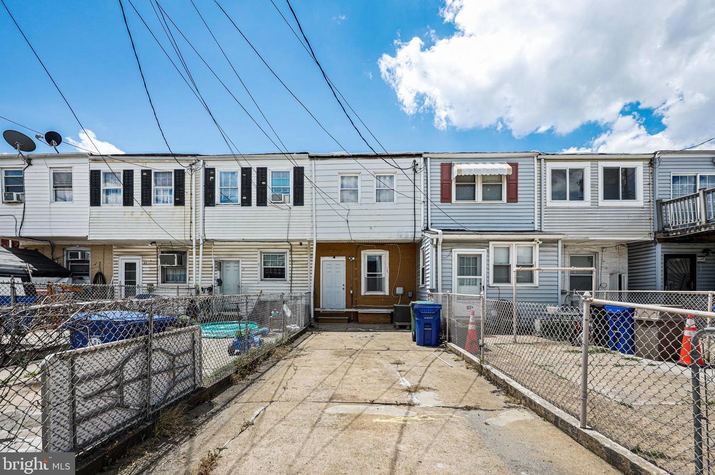 19 Kresson St, Baltimore MD  21224-1708 exterior