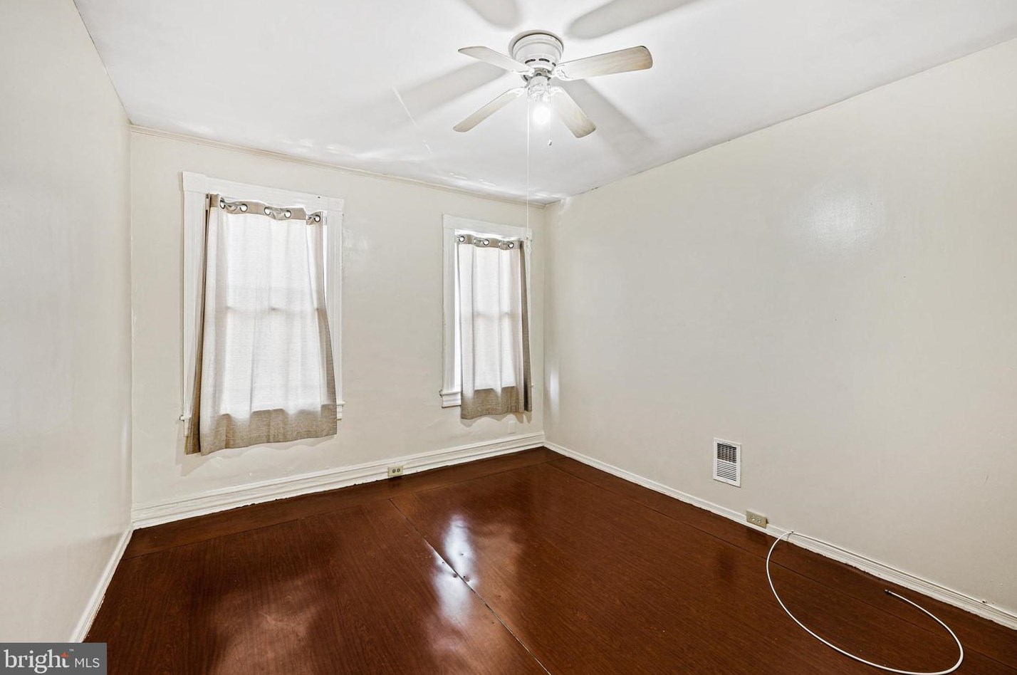 19 Kresson St, Baltimore MD  21224-1708 exterior