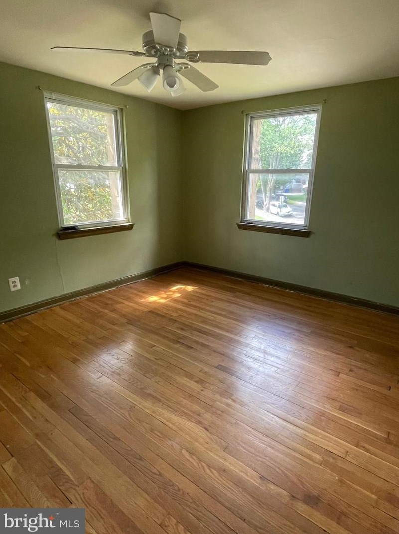 5014 Sunset Rd, Baltimore MD 21223-2743 exterior