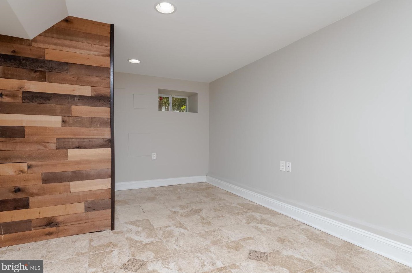 819 Belnord Ave, Baltimore MD 21224-1236 exterior