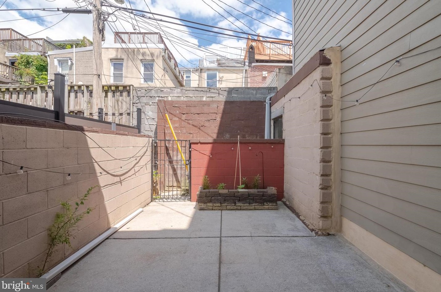 819 Belnord Ave, Baltimore MD 21224-1236 exterior