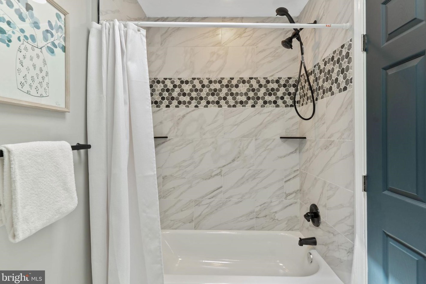 2013 Belair Rd, Baltimore MD  21213-1222 exterior