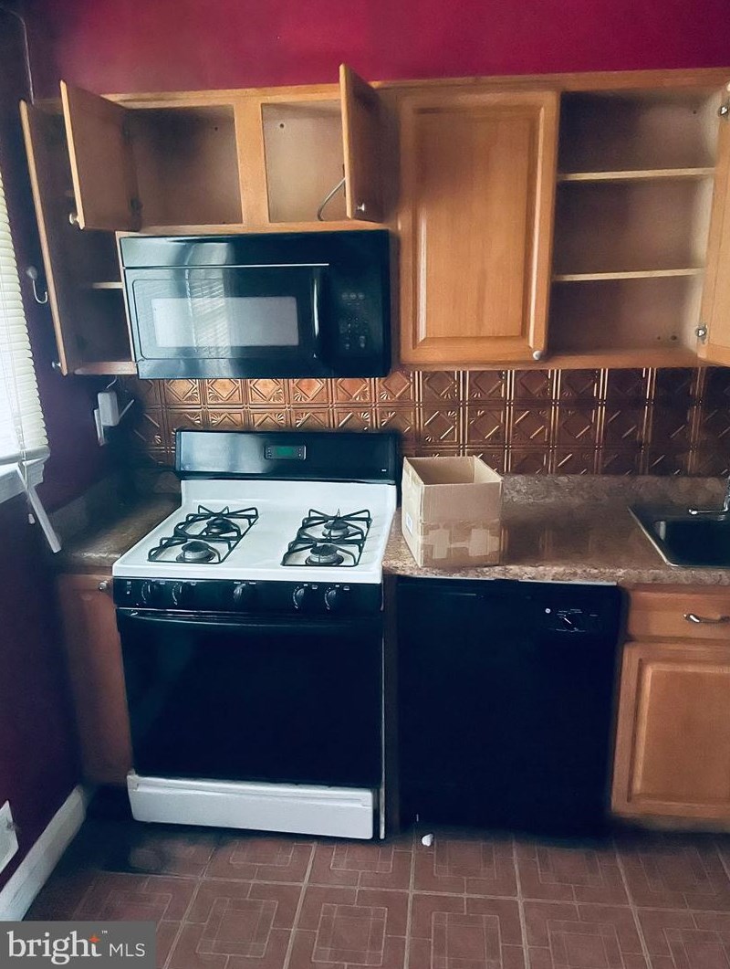 3331 Belle Ave, Baltimore MD 21207-7104 exterior