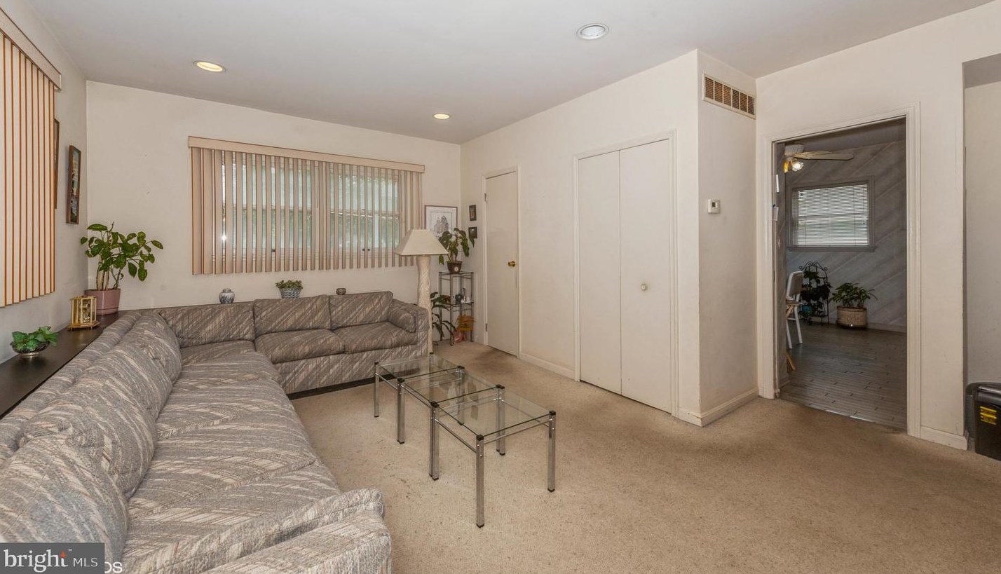 3821 Menlo Dr, Baltimore MD  21215-3431 exterior