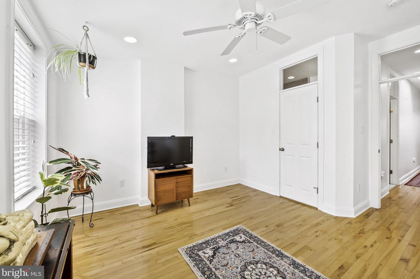 3501 Elm Ave, Baltimore MD  21211-2419 exterior