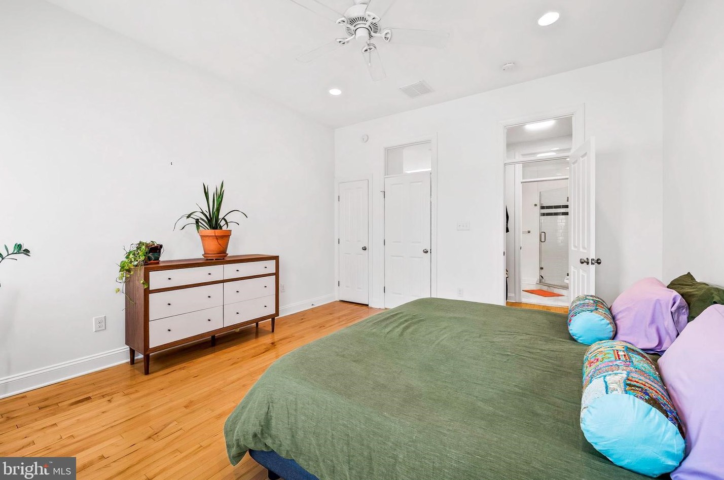 3501 Elm Ave, Baltimore MD  21211-2419 exterior