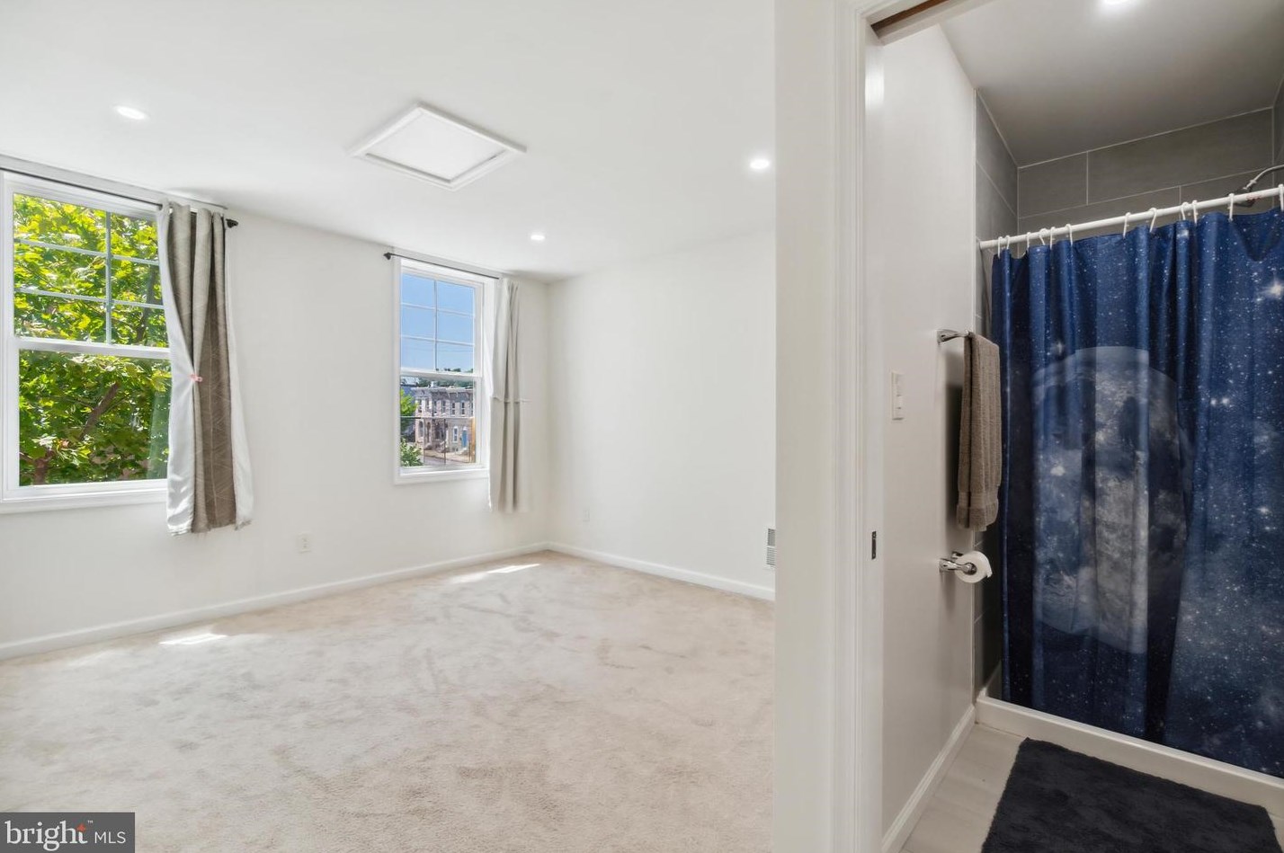 235 Lakewood Ave, Baltimore MD  21224-1111 exterior