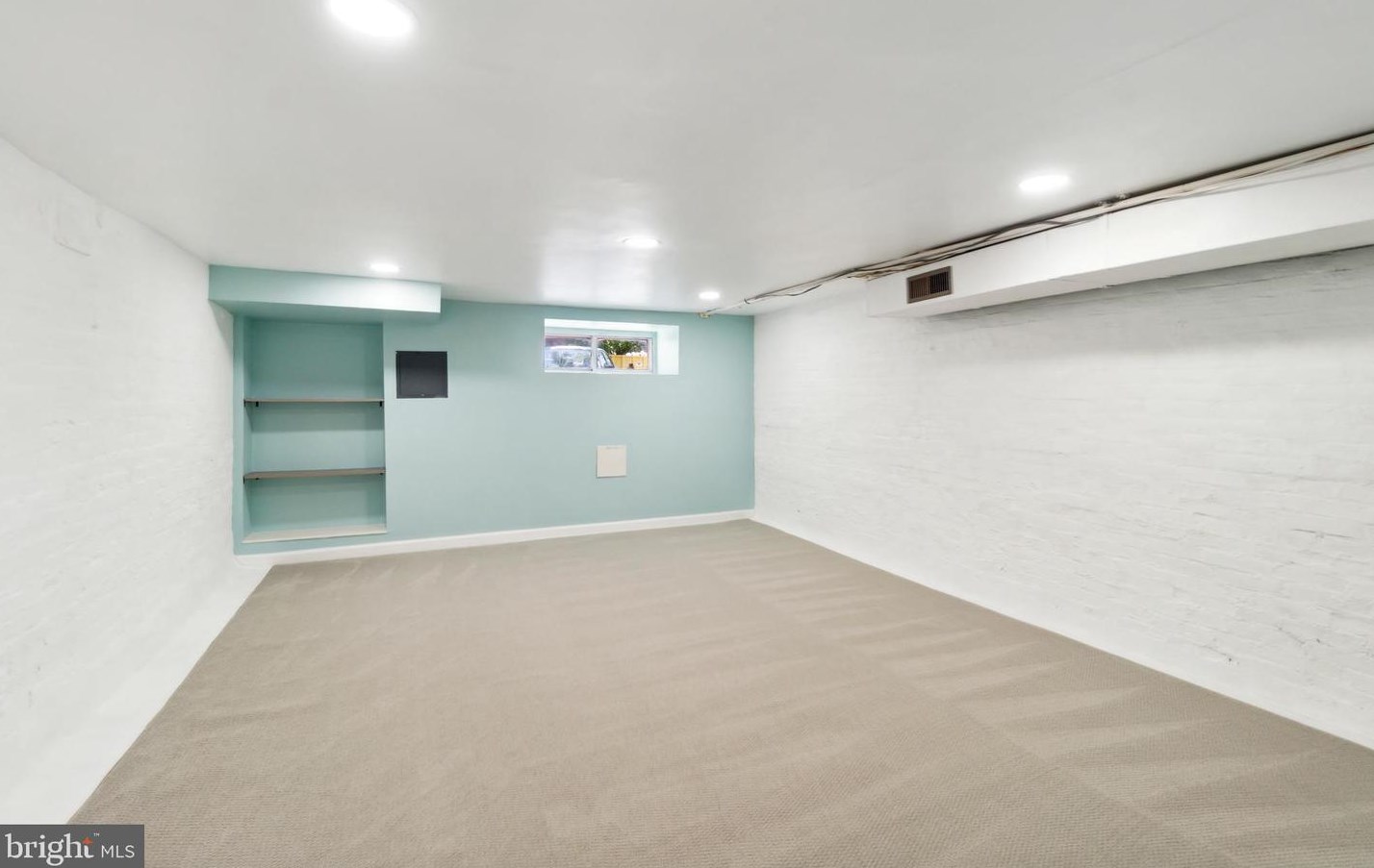 235 Lakewood Ave, Baltimore MD  21224-1111 exterior