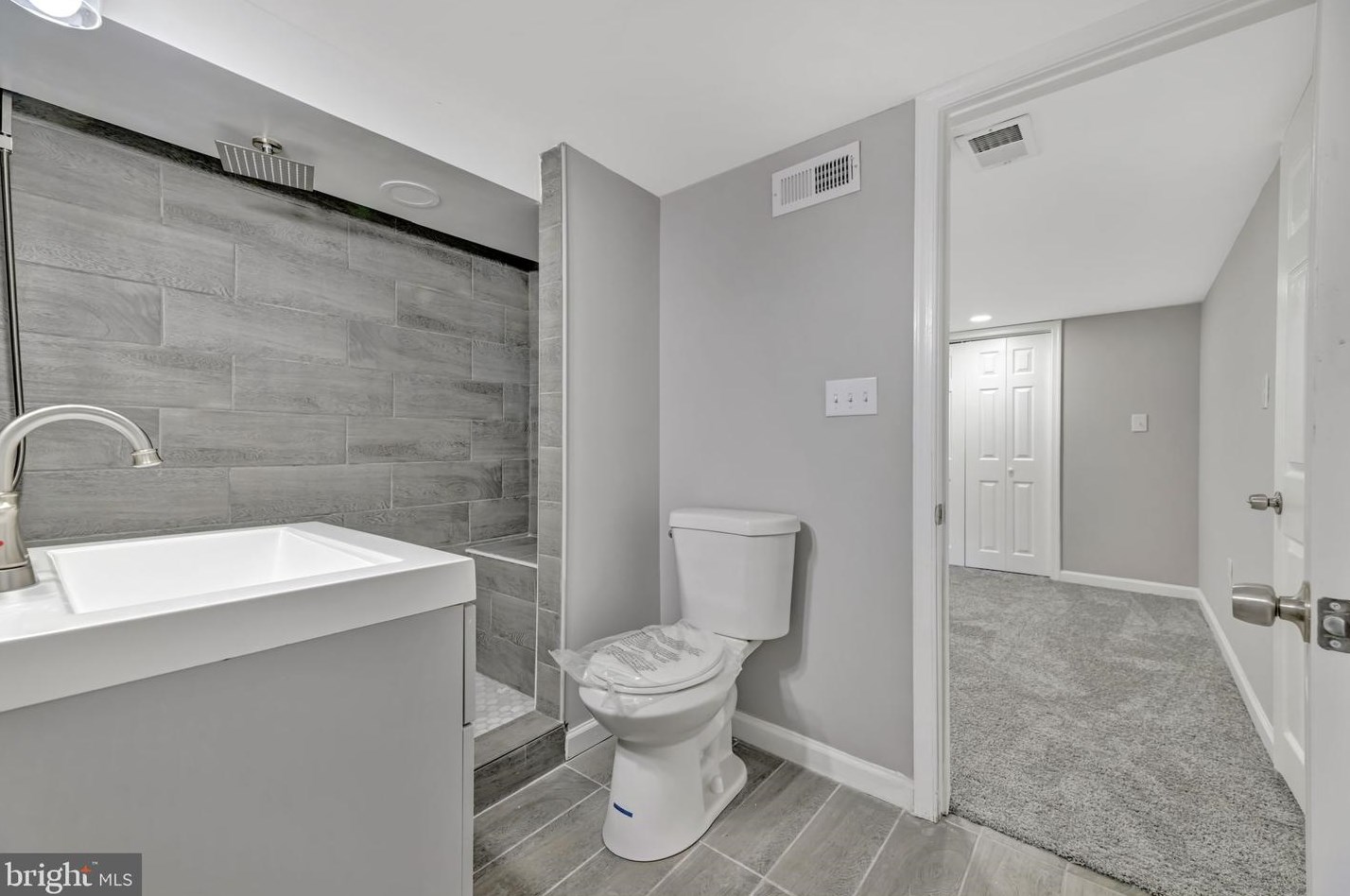 3413 Glenmore Ave, Baltimore MD  21214-1823 exterior