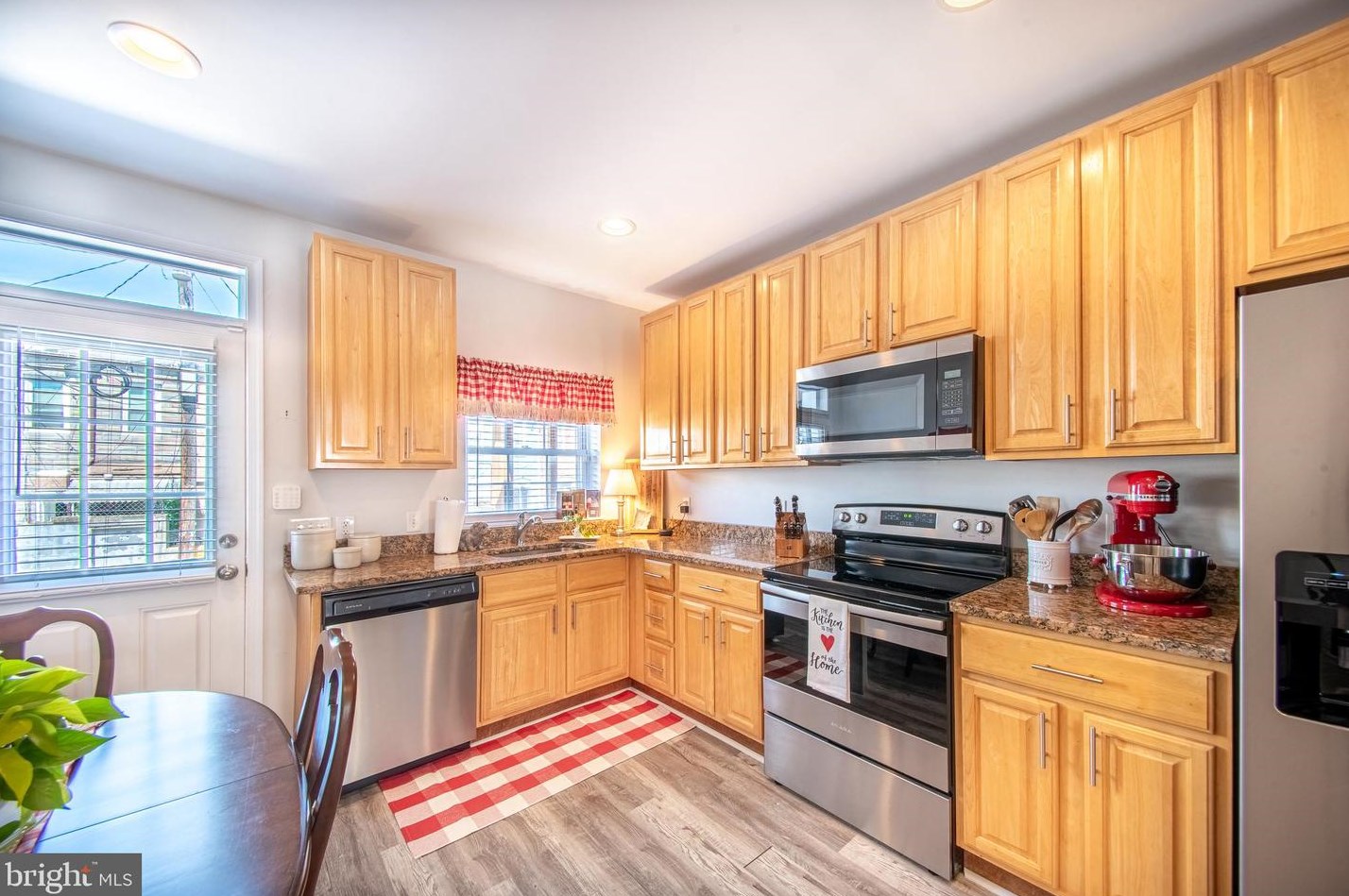 30 Curley St, Baltimore MD  21224-1329 exterior