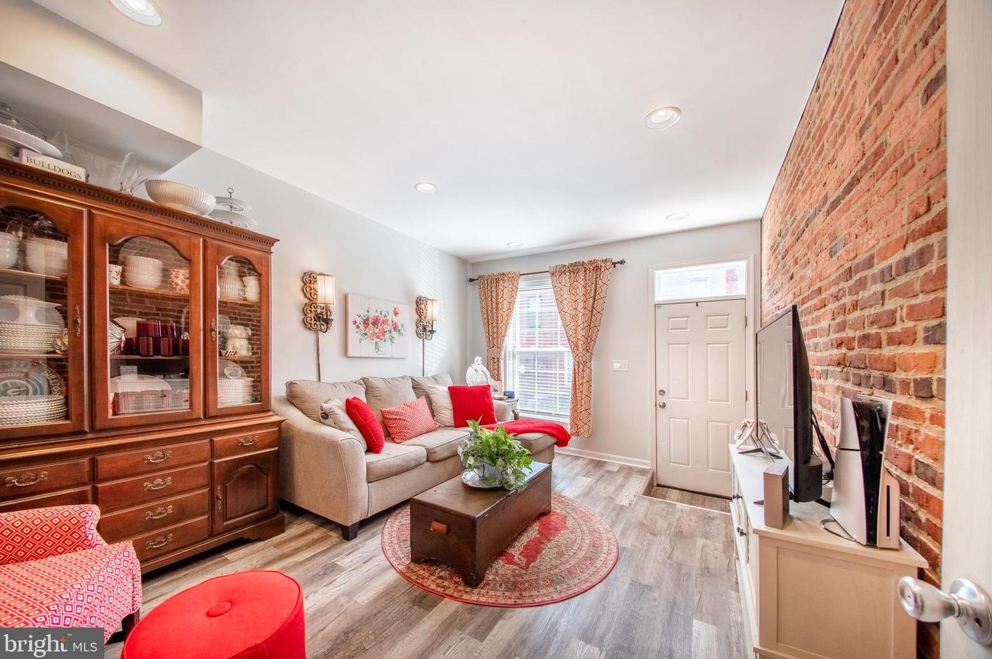 30 Curley St, Baltimore MD  21224-1329 exterior
