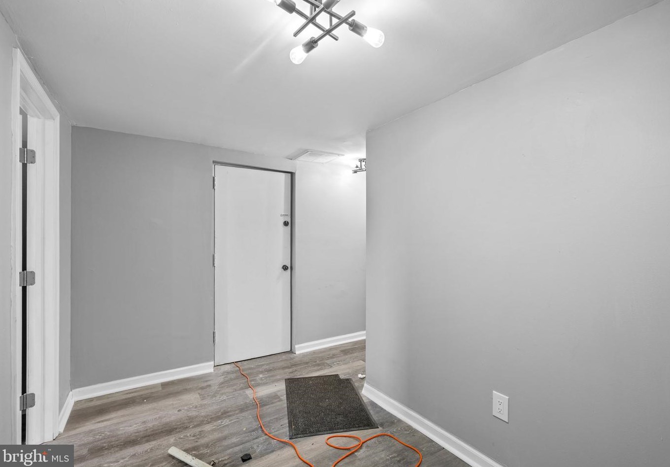 2800 Huntingdon Ave, Baltimore MD  21211-2921 exterior