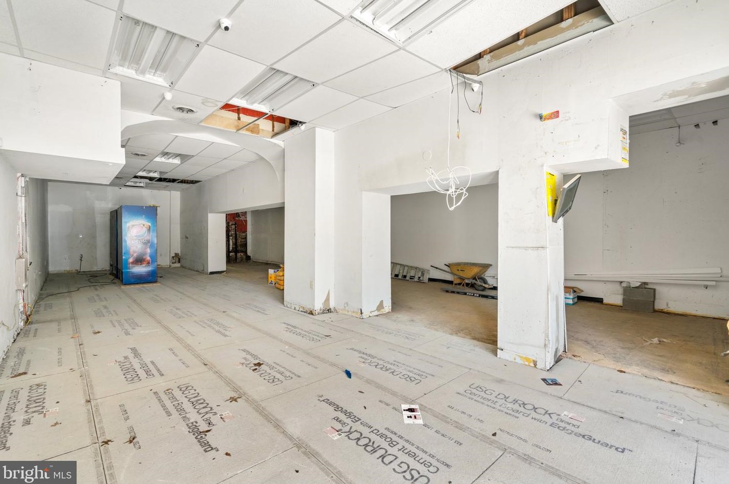 2800 Huntingdon Ave, Baltimore MD  21211-2921 exterior