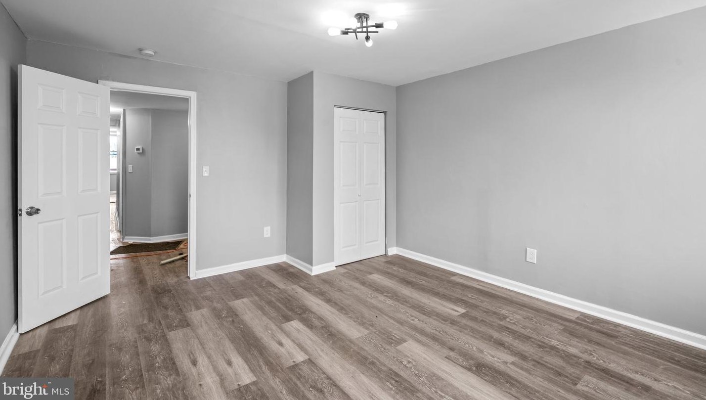 2800 Huntingdon Ave, Baltimore MD  21211-2921 exterior