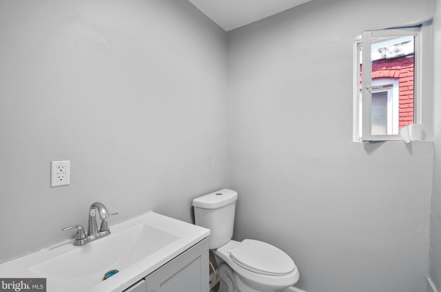 2800 Huntingdon Ave, Baltimore MD  21211-2921 exterior