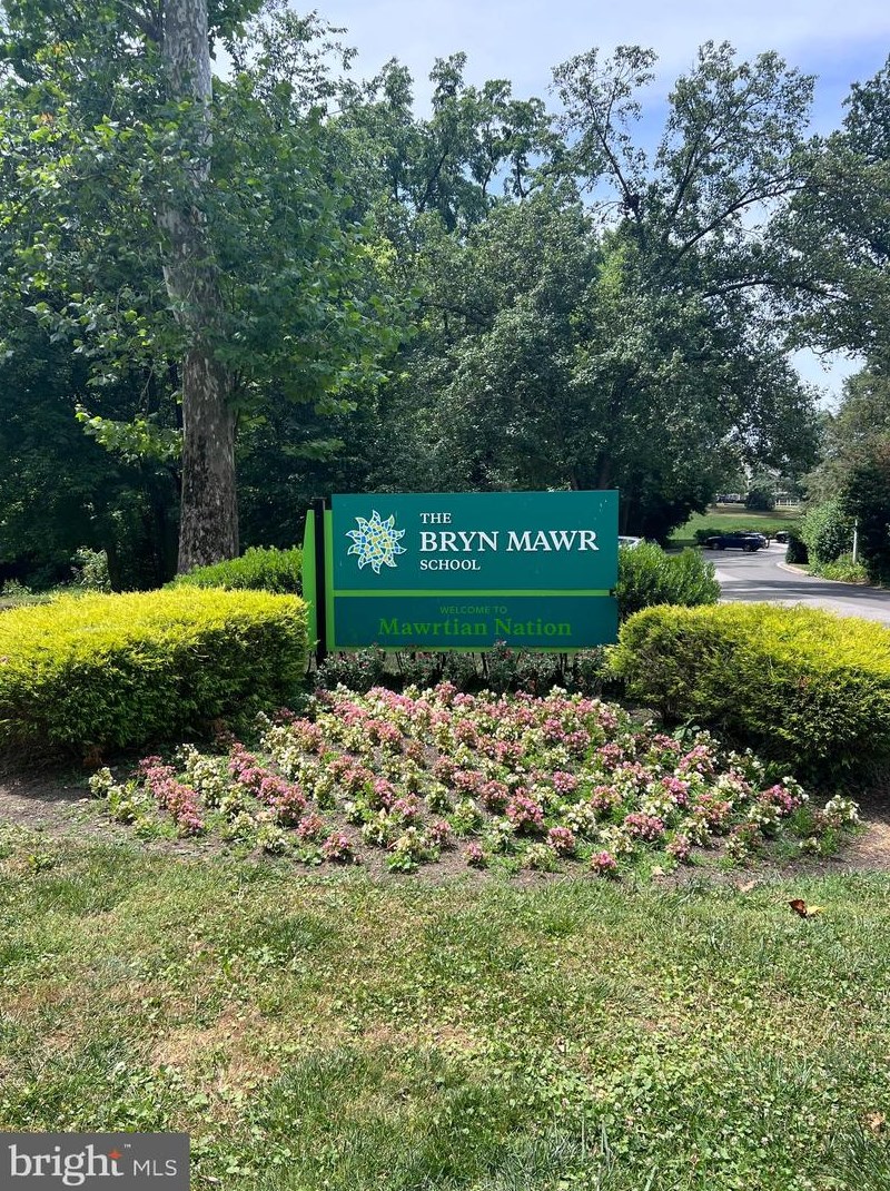 201 Cedarcroft Rd, Baltimore MD  21212-2517 exterior