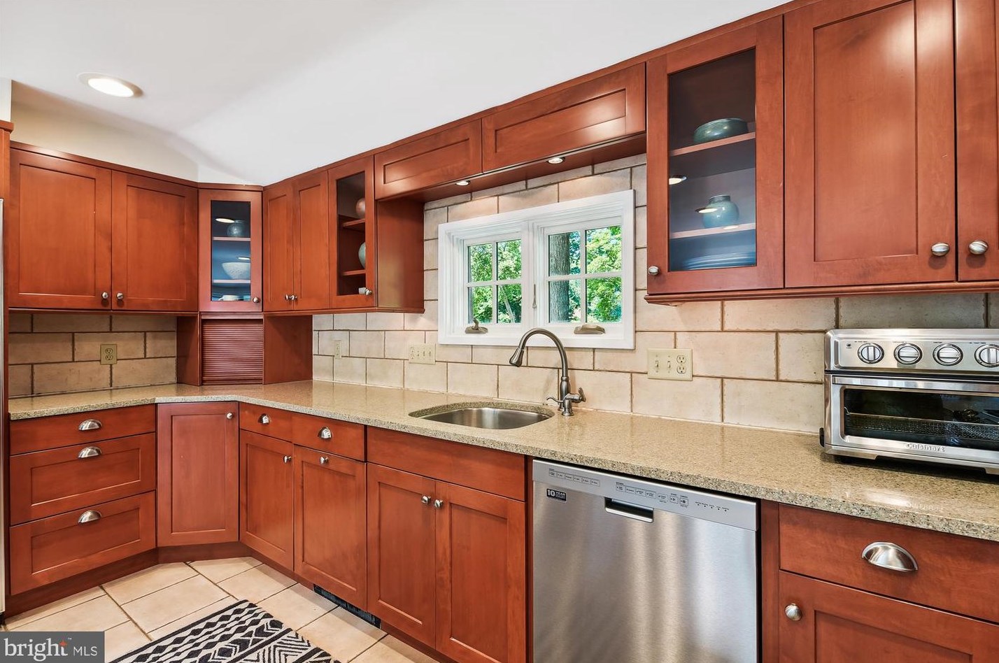 201 Cedarcroft Rd, Baltimore MD  21212-2517 exterior