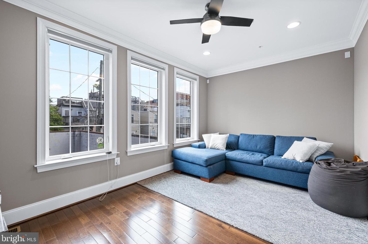 1045 Baylis St, Baltimore MD  21224-5215 exterior