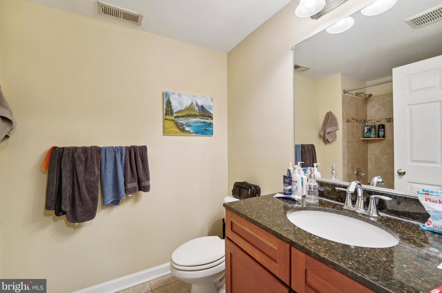 635 Paca St, Baltimore MD 21201-1919 exterior