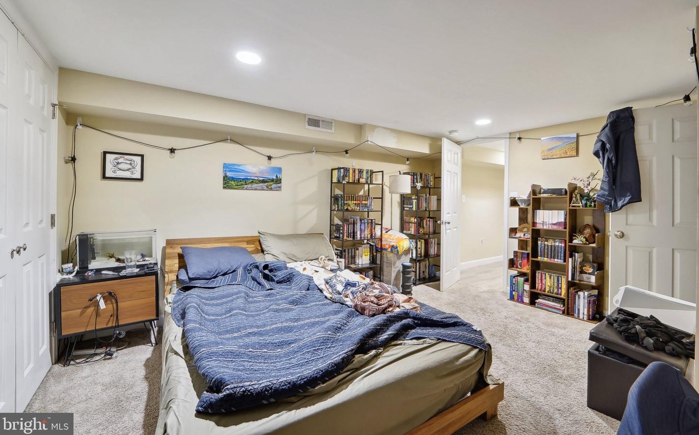 635 Paca St, Baltimore MD 21201-1919 exterior