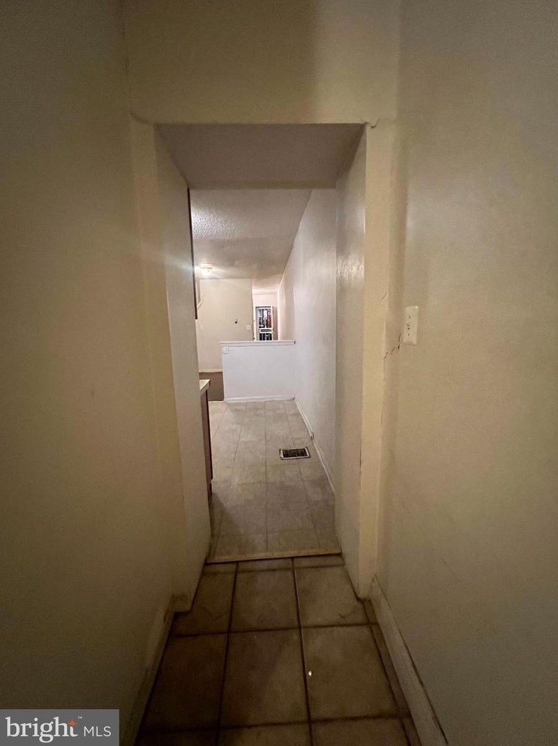 1104 Hamburg St, Baltimore MD  21230-1911 exterior